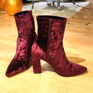 Aerosoles Crimson Velvet Heeled Boot